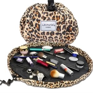 NWT Lay/N/Go washable cosmetic Organizer.